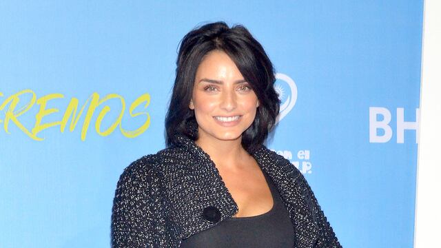 Aislinn Derbez