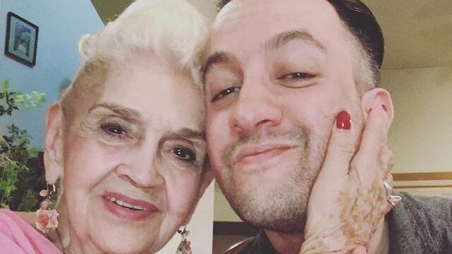 Chumel Torres y su abuela