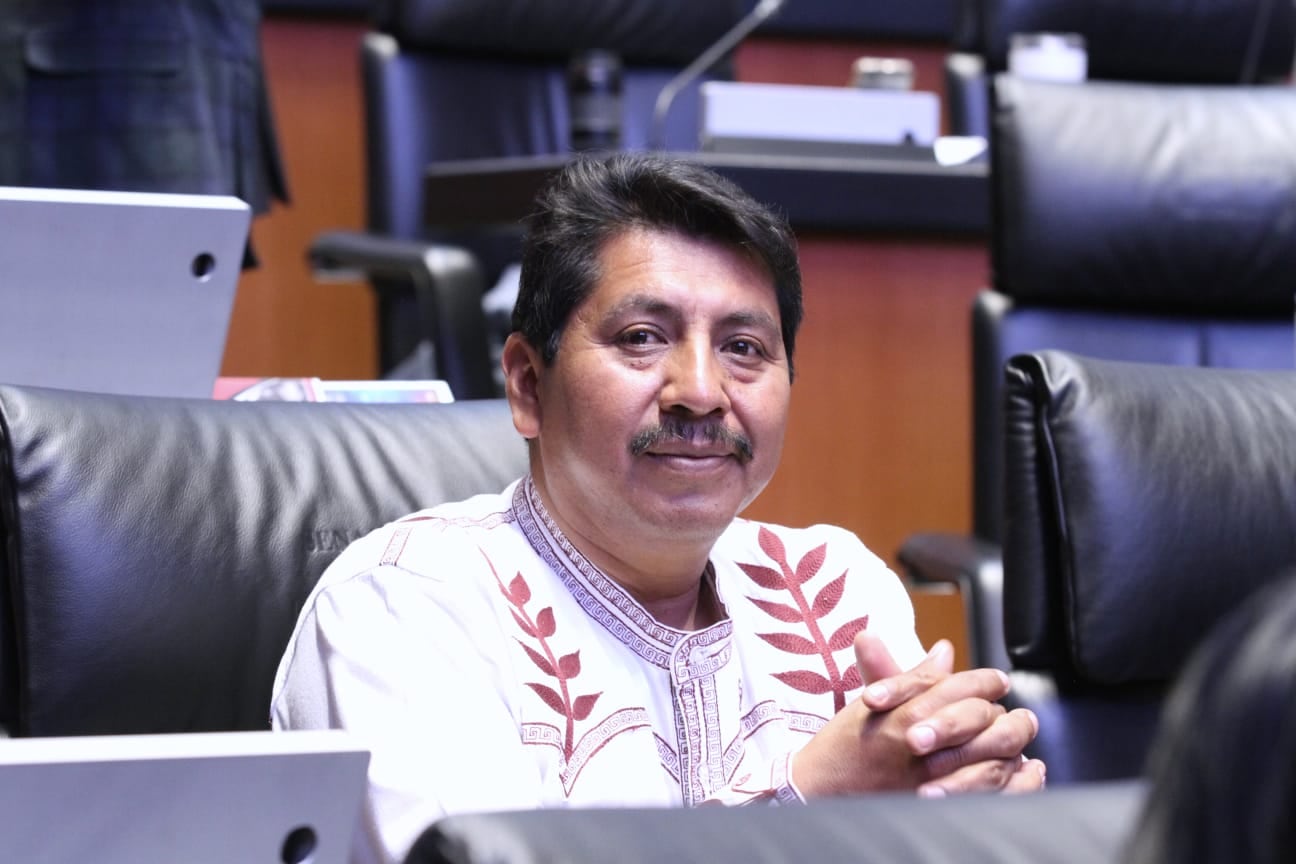 Adolfo Gómez, senador de Morena