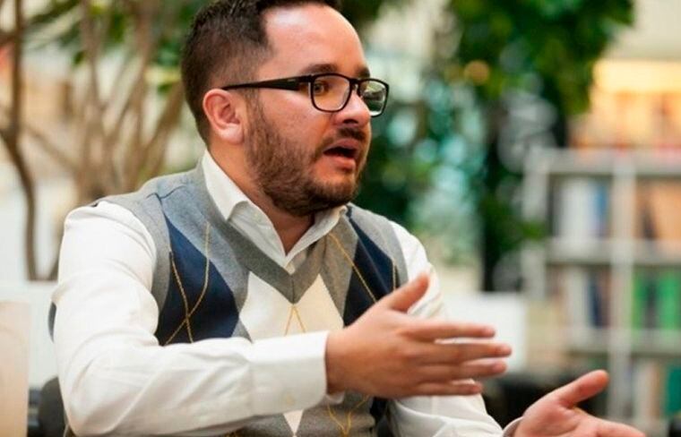 Christian Peña, ganador del premio Xavier Villaurrutia de Escritores para Escritores 2023