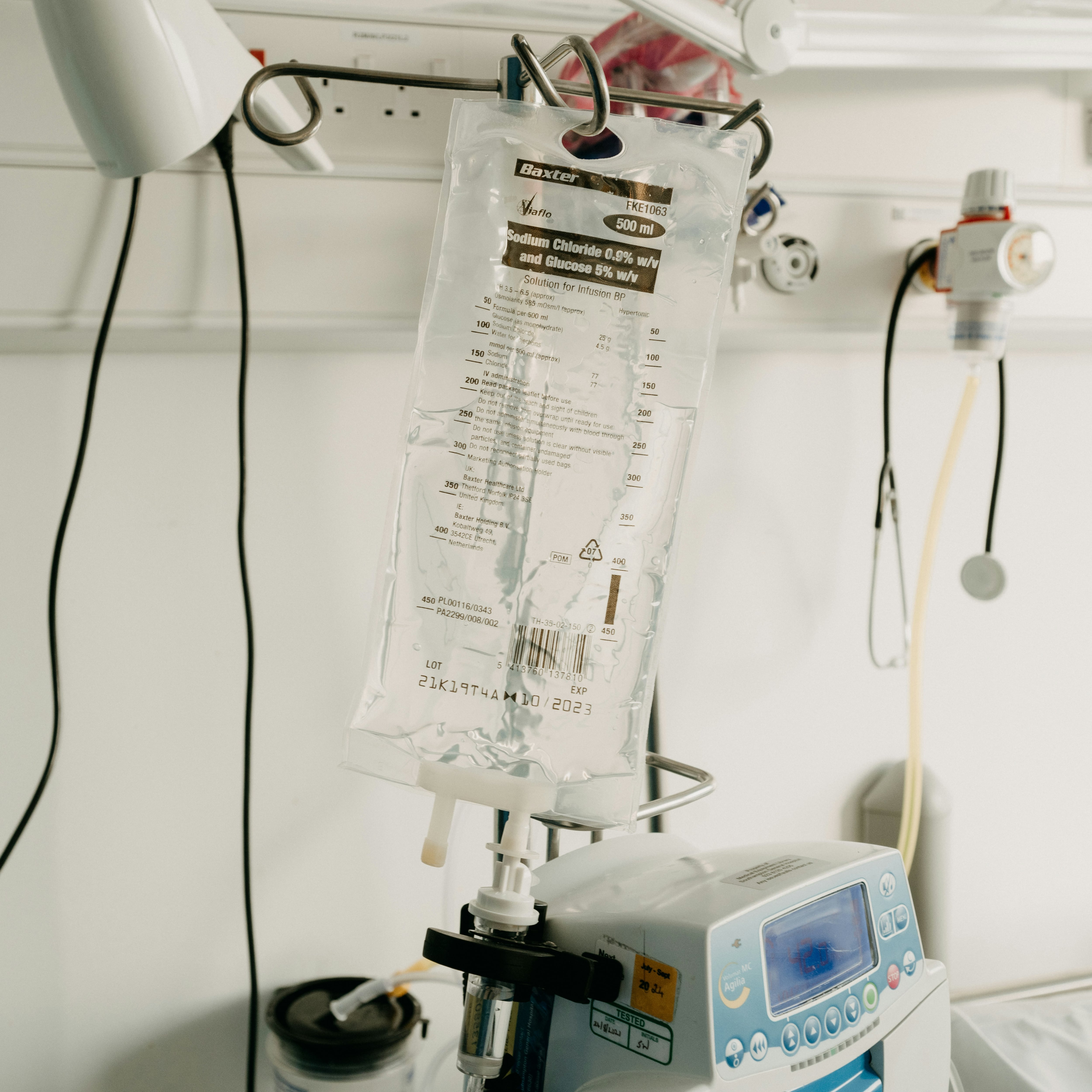 Cateos en Hermosillo por muertes con sueros vitaminados; buscan a médico