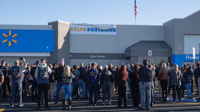 Reabren Walmart de El Paso en Texas tras tiroteo que dejó 22 muertos el pasado 3 de agosto