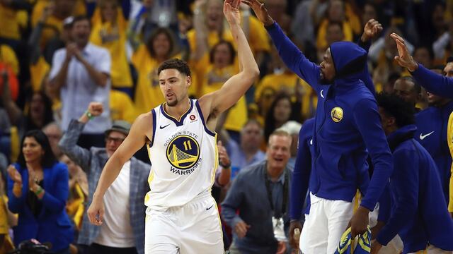 Thompson y Durant celebrando el triunfo de los Guerreros