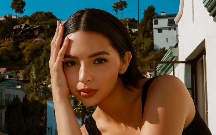 Ángela Aguilar, cantante.