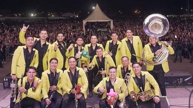 La Arrolladora Banda El Limón