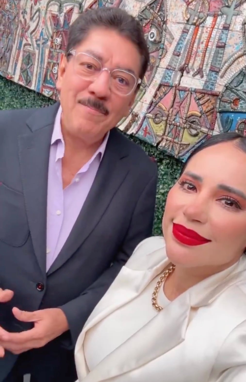 Sandra Cuevas presenta a Ulises Ruiz como uno de sus respaldos de su partido político México Nuevo