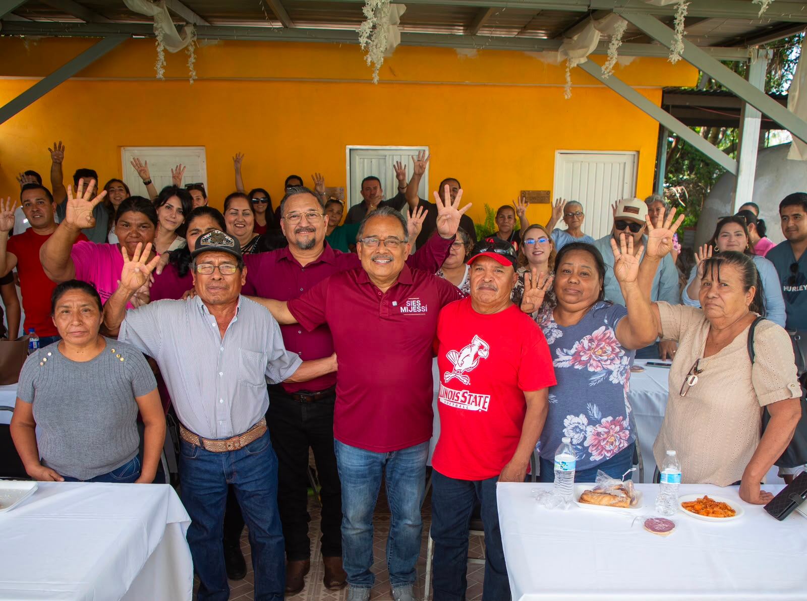 Andrés Mijes llama a dejar atrás la política de las apariencias.
