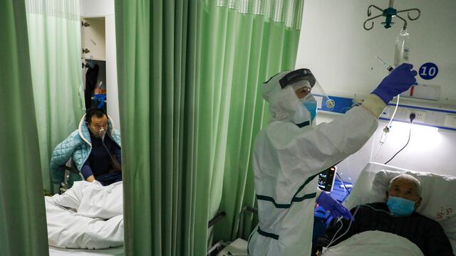 Ya son más de 900 los muertos por coronavirus en China