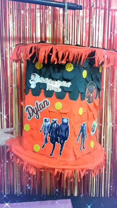 Piñata de Skibidi Toilet