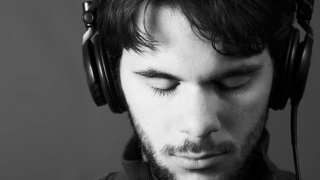 Si te sientes triste, ¡escucha música depresiva!