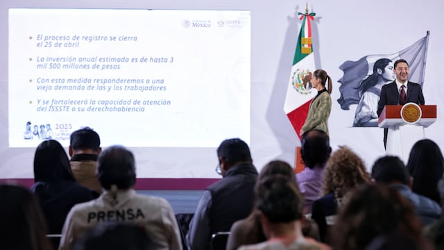 Martí Batres, director general del IMSS