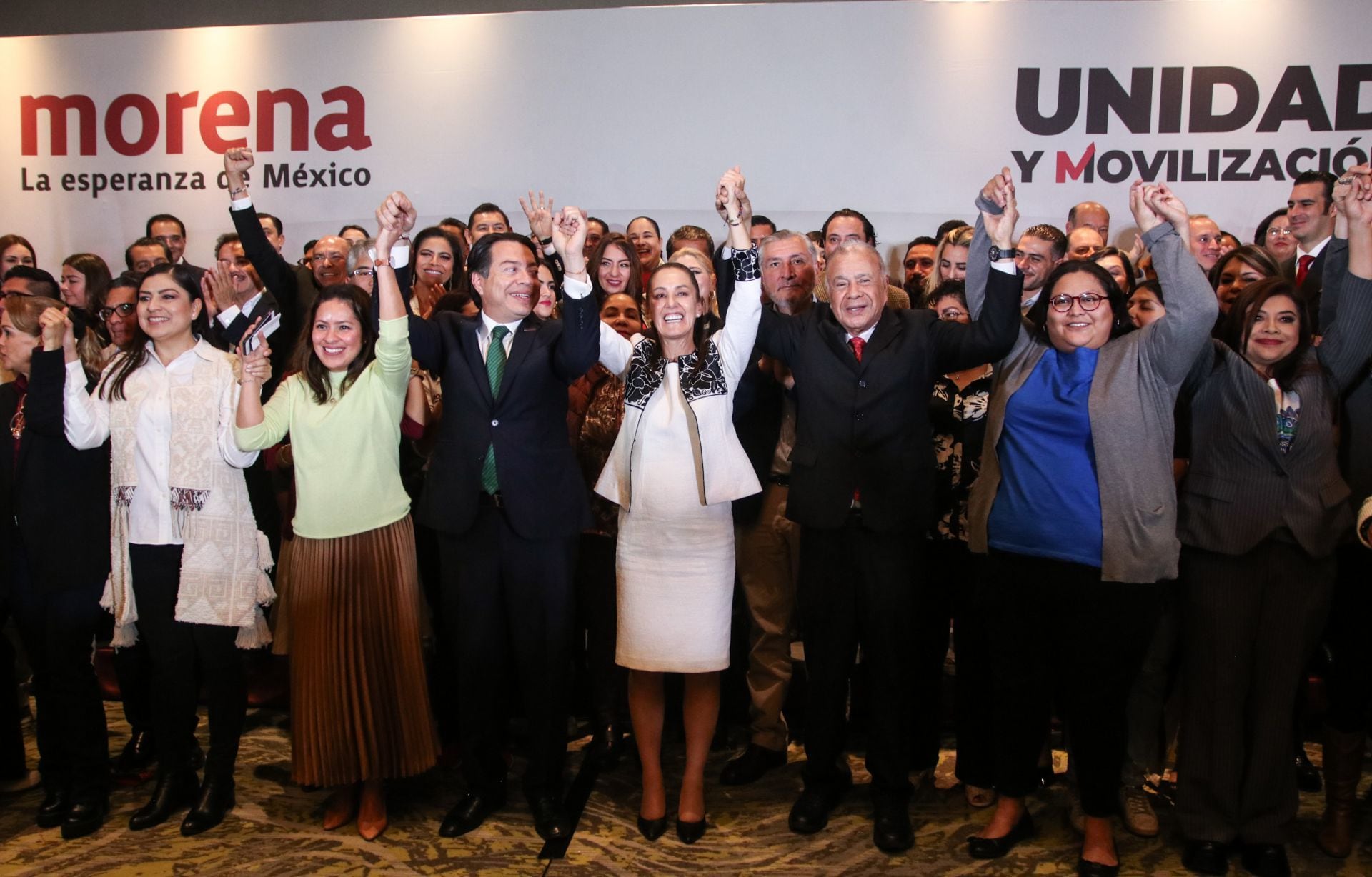 Mario Delgado y Claudia Sheinbaum, encabezaron conferencia de prensa con aspirantes a candidaturas de los estados por Morena
