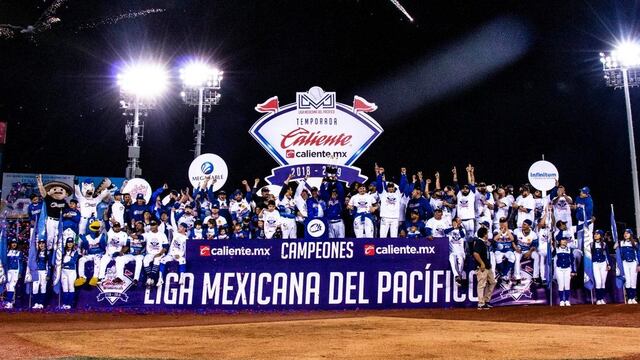 Charros luego de ganar el campeonato.