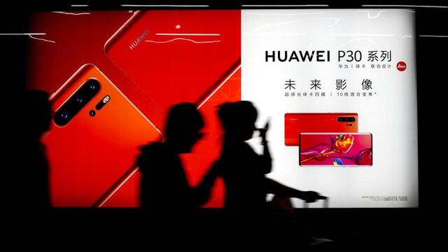 Anuncio del Huawei P30, el último teléfono insignia de huawei.