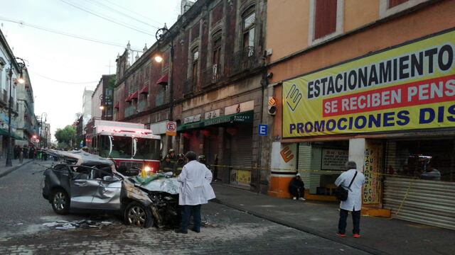 Un valet parking murió al caer una camioneta de un estacionamiento en el Centro Histórico