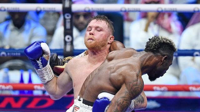 Canelo vs Scull rompe récord negativo