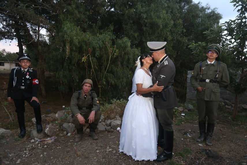 Se casan en boda con temática 'nazi' en Tlaxcala