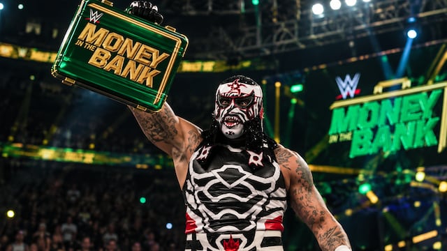 Penta Zero Miedo hace historia y gana el Money in the Bank 2026 de WWE.