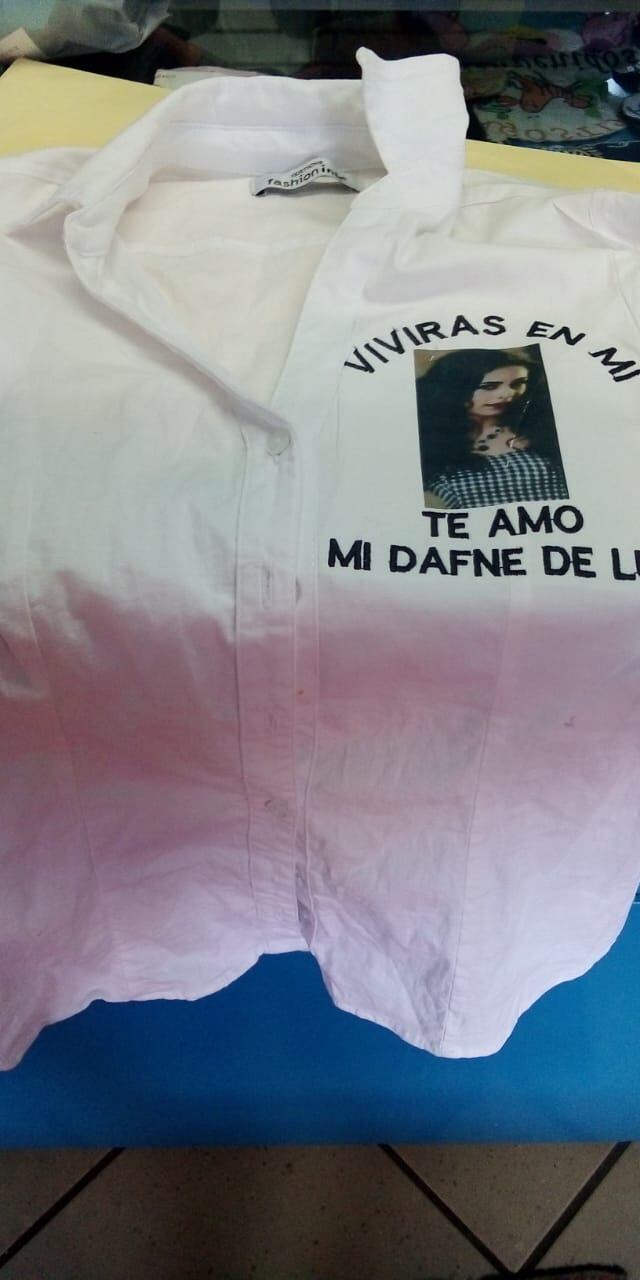 Camisas de la familia de Dafne