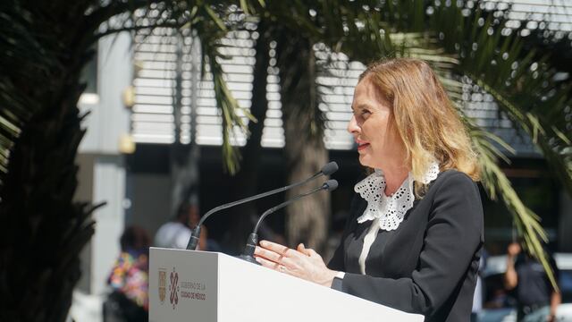 Beatriz Gutiérrez Müller conmemora 193 aniversario luctuoso de Josefa Ortiz de Dominguez