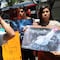 Animalistas protestan en la Cámara de Senadores por sacrificio de una gallina en ritual del senador Adolfo Gómez
