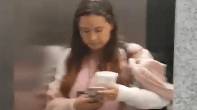 Diana Pérez, editora de la sección de Negocios en Notimex, fue desalojada este lunes 4 de noviembre