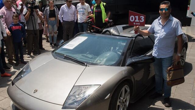 Lamborguini Murciélago vendido en un millón 775 mil pesos en subasta.