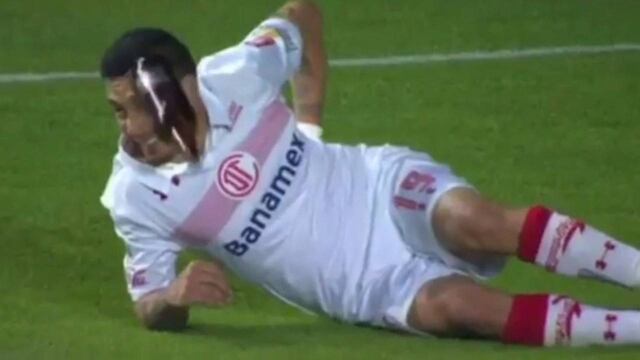 El momento justo de la agresión a Rubens.