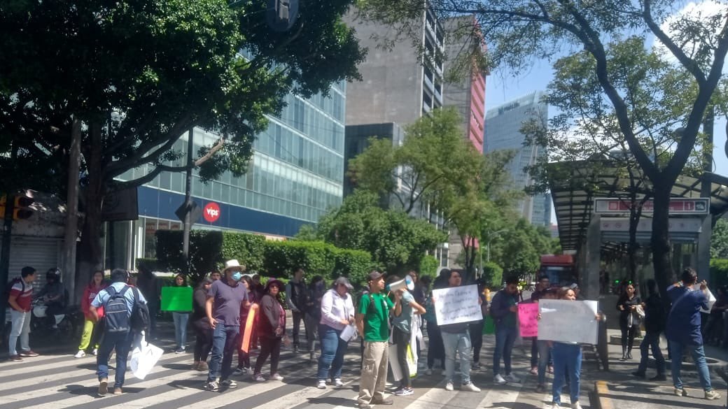 ¿Qué pasa en Insurgentes Sur hoy martes 5 de septiembre? Estudiantes continúan bloqueo por becas; estas son las rutas alternas