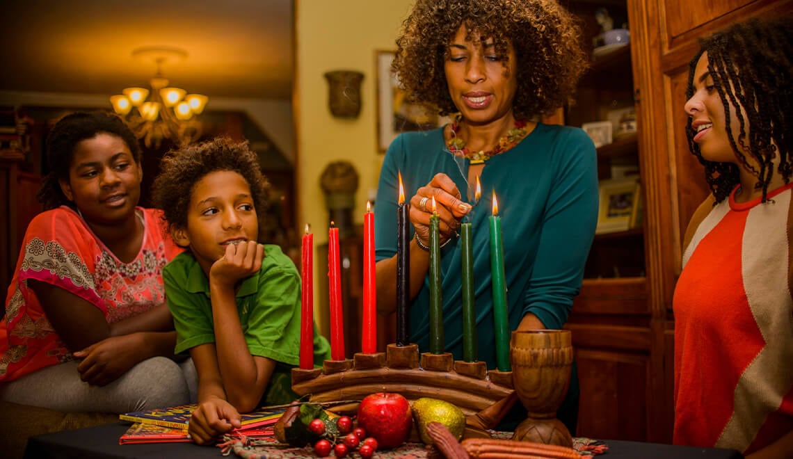 ¿Qué es el día de la Kwanzaa y por qué se celebra durante 7 días?