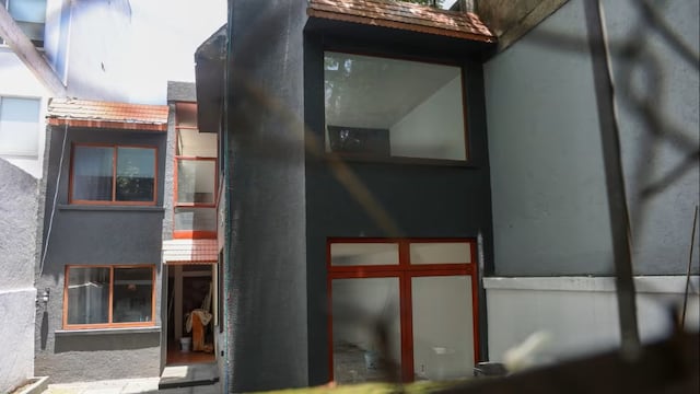 Crisis del despojo llega a casa del muralista Jorge González Camarena