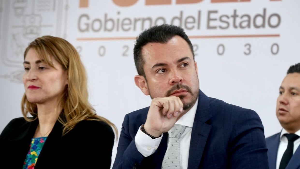 García Parra exhibe contrato millonario de TV Azteca con el PAN para Ciudad de las Ideas