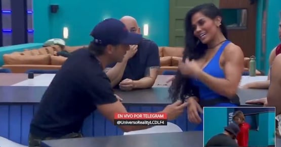 Hablan de salchichas en La Casa de los Famosos 2024 y a Maripily Rivera se le antojó la más grande y jugosa