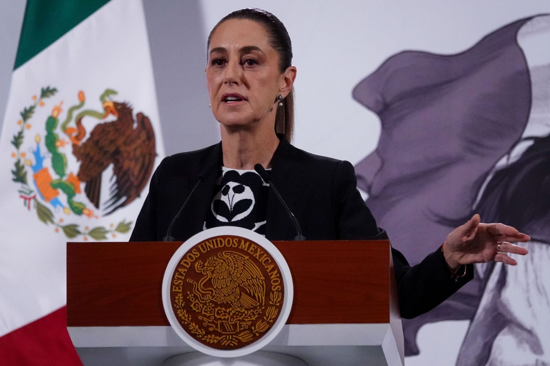 Claudia Sheinbaum dijo que se debe respetar la Constitución y no hay cabida a la retroactividad en la nueva reforma