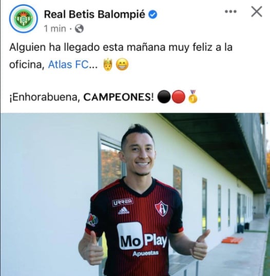 Andrés Guardado llegó con la camiseta del Atlas FC al entrenamiento del Betis