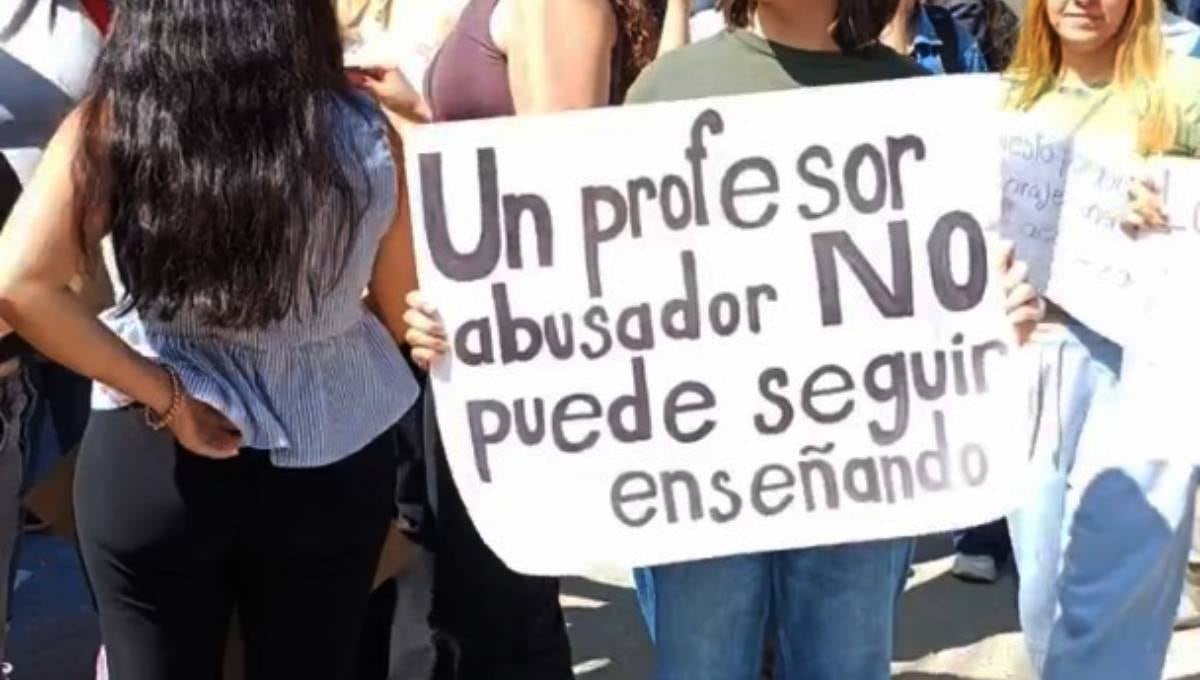 Manifestación en la Universidad Autónoma de San Luis Potosí