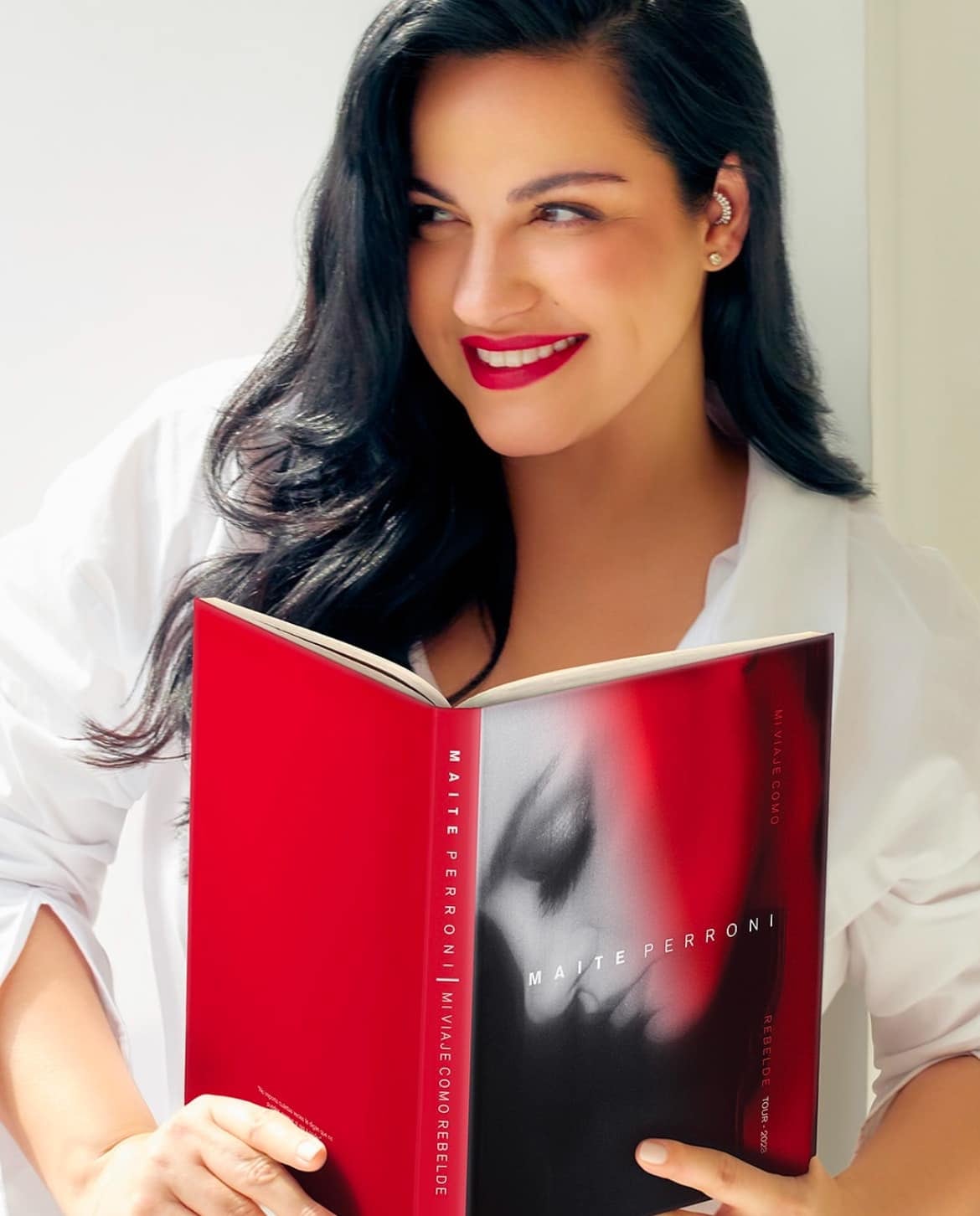Mi viaje como Rebelde, libro de Maite Perroni.