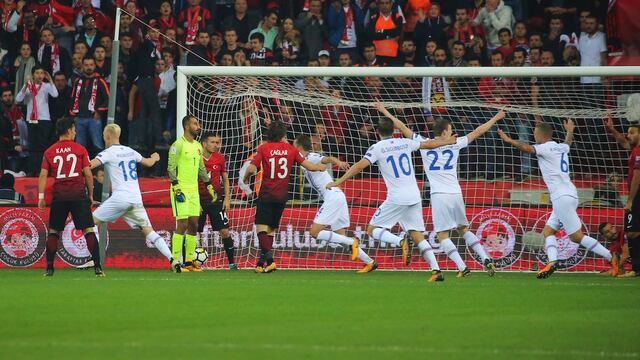 Islandia eliminó a Turquía y está a nada de pasar al Mundial