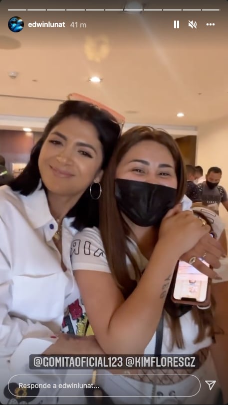 Kimberly Flores y Gomita