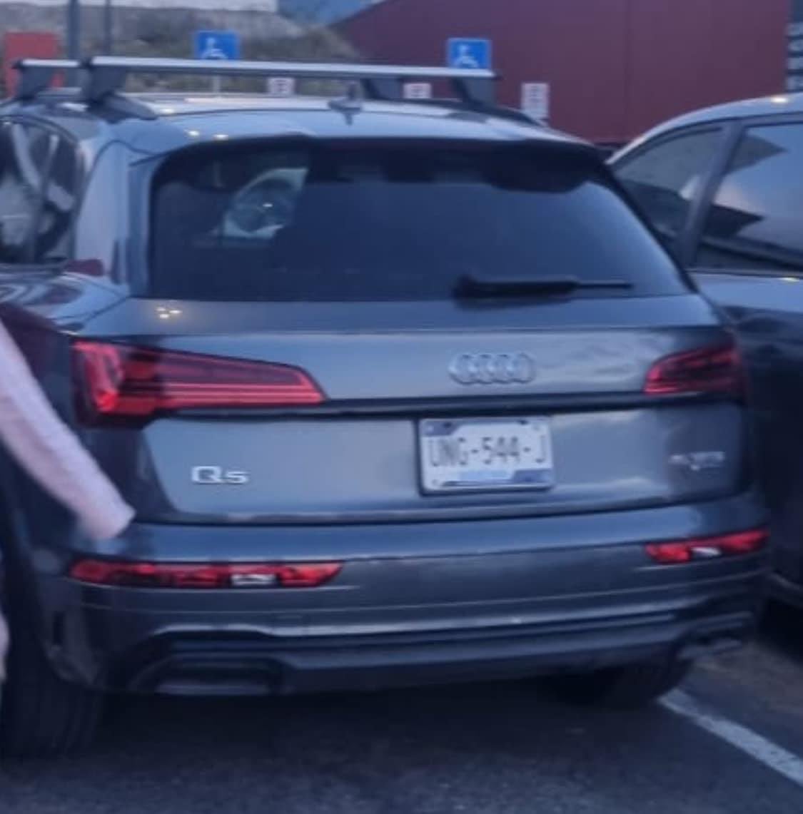 Piden localizar a mujer que agredió a niño en PeppyMon Querétaro