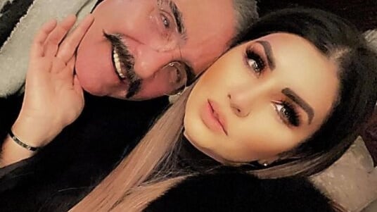 Mariana González presume diminuto bikini mientras Vicente Fernández Jr. está desaparecido