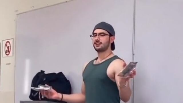 Estudiantes de la UABC compran gas pimienta a sus compañeras