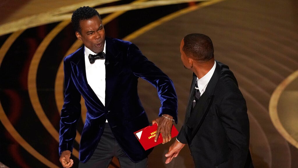 ¿Fue un montaje? Acusan que Will Smith y Chris Rock acordaron el golpe en los Oscar 2022