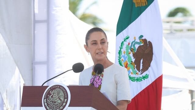 Claudia Sheinbaum, presidenta de México, en el aniversario 204 de la Armada de México
