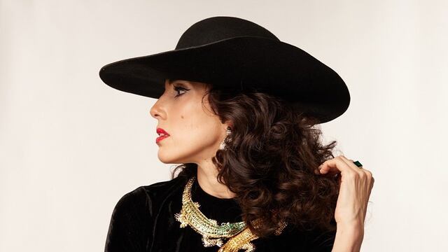 Sandra Echeverría como María Félix