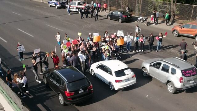 Protestas de padres de Hugo Carbajal