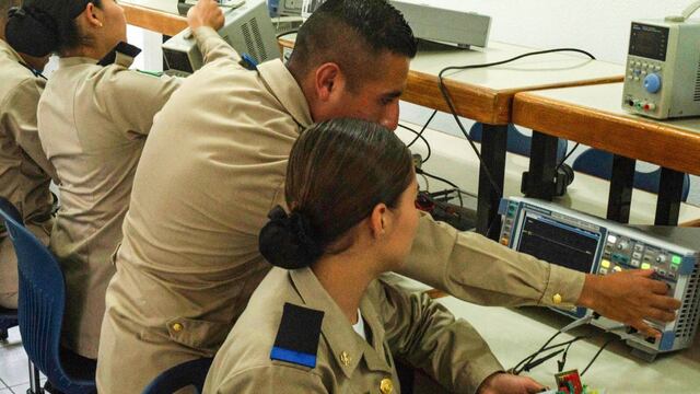 Sedena lanza vacante para trabajar en el Centro de Comunicaciones