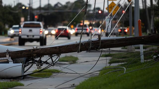Apagones en Texas tras el paso del huracán Beryl