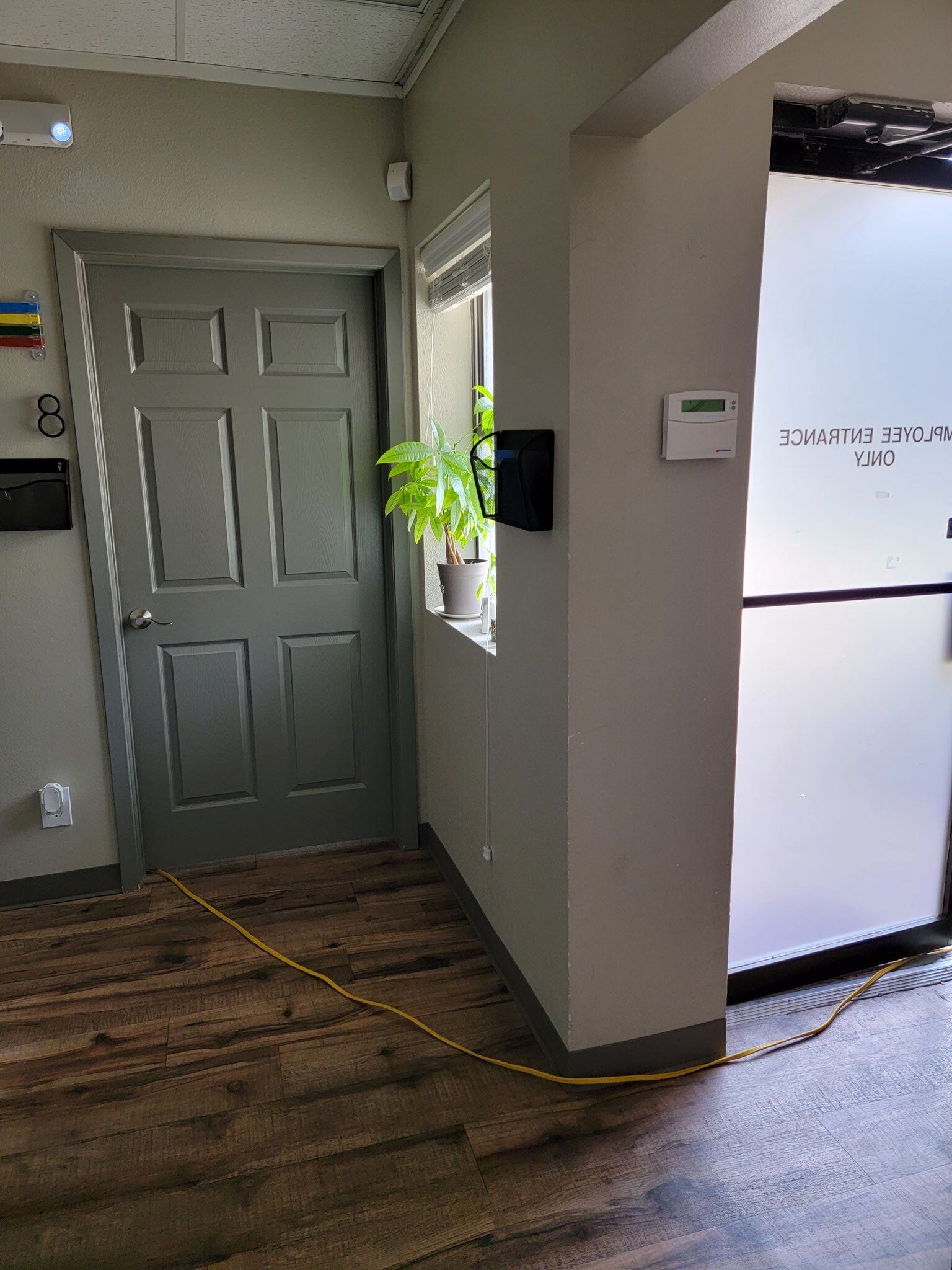 Conexión eléctrica que usó el doctor para realizar la vasectomía