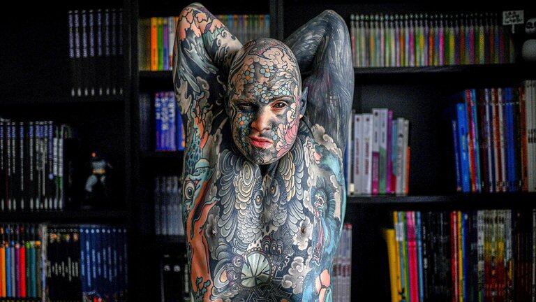 Sylvain Hélaine, 'El hombre más tatuado de Francia'